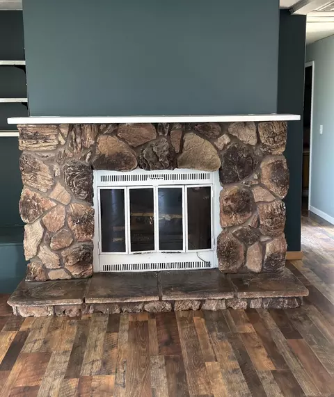 Living - 1995 Range Line, Deckerville, MI 48427 photo 2 of 2