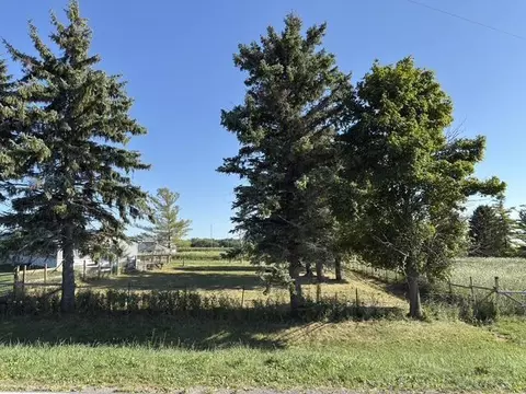 Exterior - 1995 Range Line, Deckerville, MI 48427 photo 11 of 18
