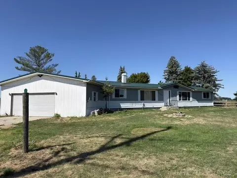 Exterior - 1995 Range Line, Deckerville, MI 48427 photo 13 of 18