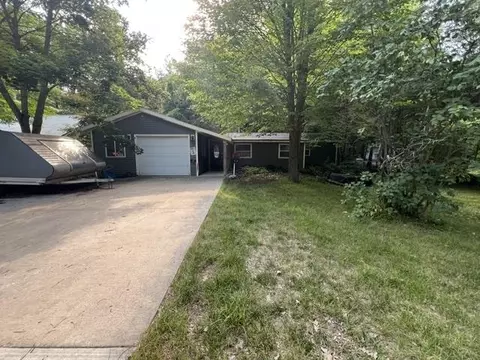 Exterior - 723 Circle, Harrison, MI 48625 photo 8 of 9