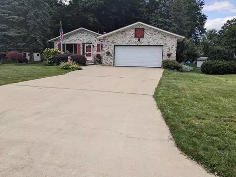 2451 Westbury, Saginaw, MI 48603