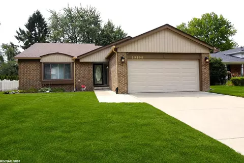 15158 Congress, Sterling Heights, MI 48313