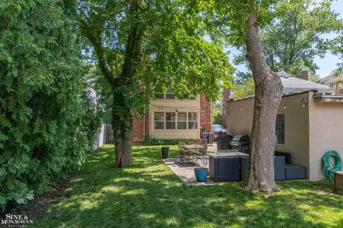 Exterior - 493-495 Saint Clair, Grosse Pointe, MI 48230 photo 10 of 13