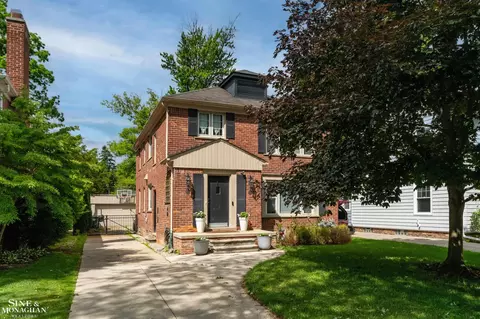 Exterior - 493-495 Saint Clair, Grosse Pointe, MI 48230 photo 12 of 13