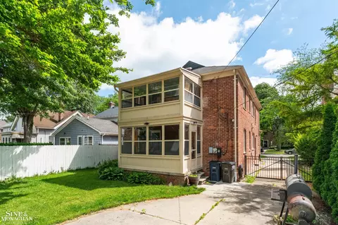 Exterior - 493-495 Saint Clair, Grosse Pointe, MI 48230 photo 9 of 13