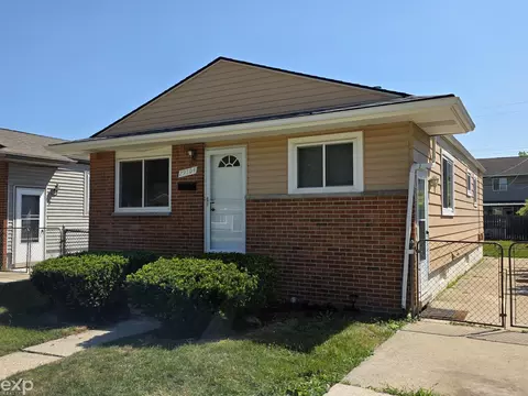 29304 Rosebriar, Saint Clair Shores, MI 48081