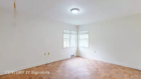 Bedroom - 1702 Overhill, Flint, MI 48503 photo 2 of 5