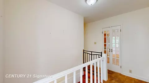 Entry Way - 1702 Overhill, Flint, MI 48503 photo 2 of 3