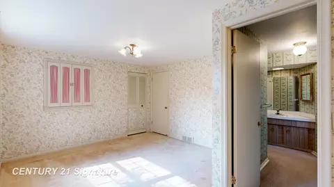 Bedroom - 4350 Captains, Flint, MI 48507 photo 1 of 2