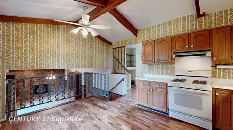 Entry Way - 4350 Captains, Flint, MI 48507 photo 1 of 2