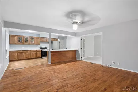 Living - 868 Watson, Saline, MI 48176 photo 6 of 7