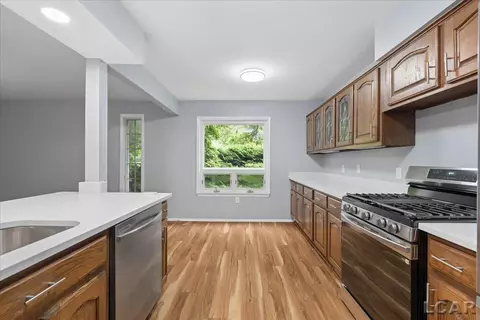 Kitchen - 868 Watson, Saline, MI 48176 photo 2 of 4