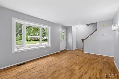 Living - 868 Watson, Saline, MI 48176 photo 2 of 7