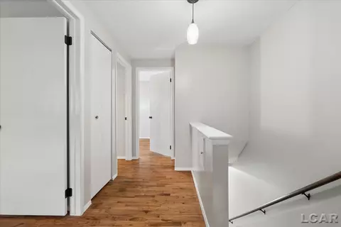 Entry Way - 868 Watson, Saline, MI 48176 photo 2 of 4