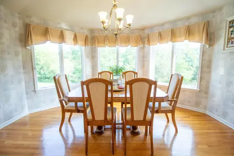 Dining - 2539 Rushbrook, Flushing, MI 48433 photo 1 of 2