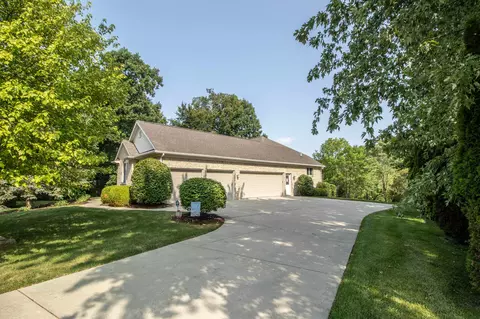Exterior - 2539 Rushbrook, Flushing, MI 48433 photo 13 of 20