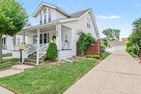 7233 Wiegand, Center Line, MI 48015