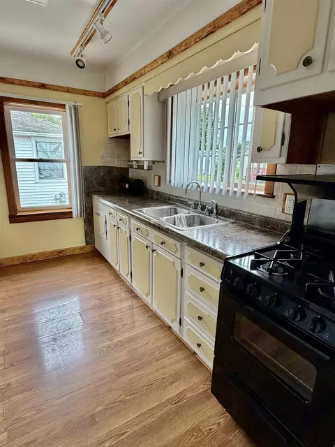 Kitchen - 111 6th, Pinconning, MI 48650 photo 2 of 2