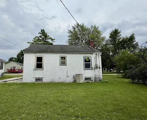 Exterior - 111 6th, Pinconning, MI 48650 photo 3 of 5