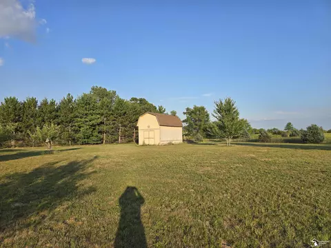 Exterior - 10301 Hoffman, Maybee, MI 48159 photo 3 of 4