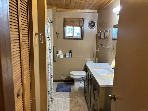 Bath - 2901 Cathy, Harrison, MI 48625 photo 1 of 4