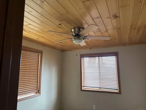 Bedroom - 2901 Cathy, Harrison, MI 48625 photo 6 of 6