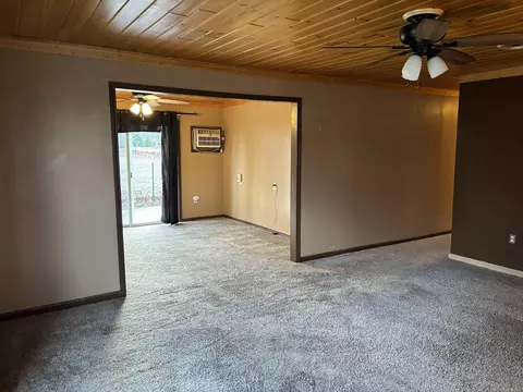 Living - 2901 Cathy, Harrison, MI 48625 photo 3 of 5