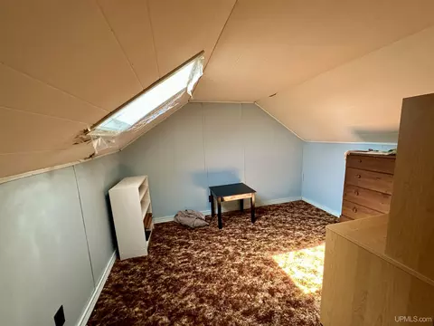 Bedroom - 1114 Willow, Gladstone, MI 49837 photo 3 of 3