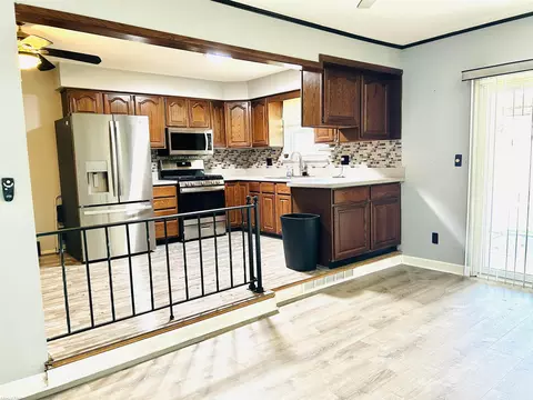 Kitchen - 14057 Edison, Warren, MI 48088 photo 2 of 2