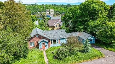 204 W Douglass, Houghton, MI 49931