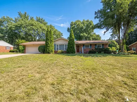 Exterior - 7524 Tarra, Temperance, MI 48182 photo 9 of 10