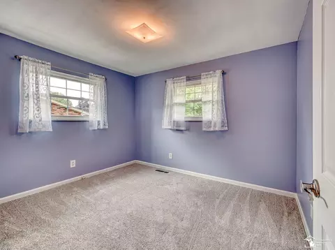 Bedroom - 7524 Tarra, Temperance, MI 48182 photo 5 of 6