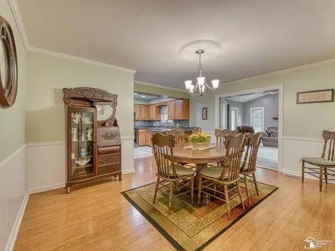 Dining - 7524 Tarra, Temperance, MI 48182 photo 2 of 4