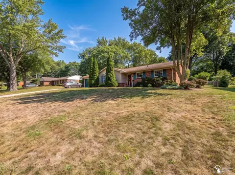 Exterior - 7524 Tarra, Temperance, MI 48182 photo 8 of 10