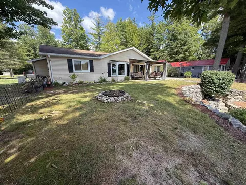 Exterior - 3422 E Pinecrest, Gladwin, MI 48624 photo 2 of 12