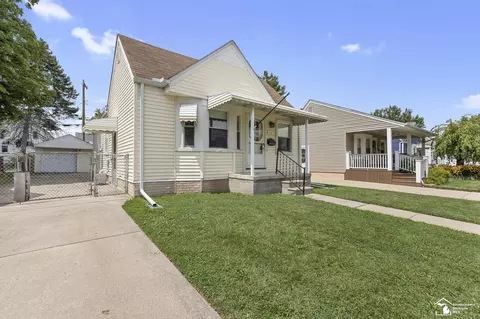2128 Electric, Wyandotte, MI 48192