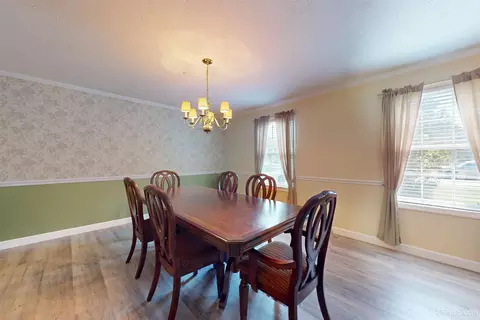 Dining - 1550 Cypress, Ishpeming, MI 49849 photo 4 of 7