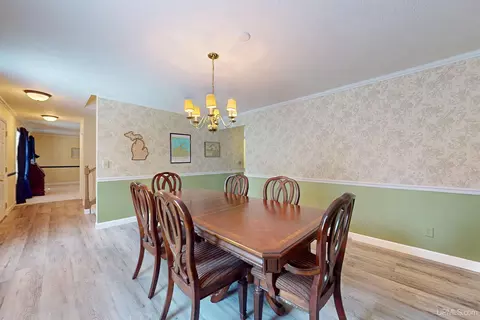 Dining - 1550 Cypress, Ishpeming, MI 49849 photo 6 of 7