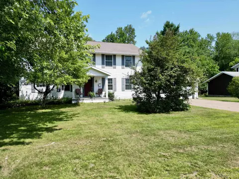 Exterior - 1550 Cypress, Ishpeming, MI 49849 photo 5 of 15