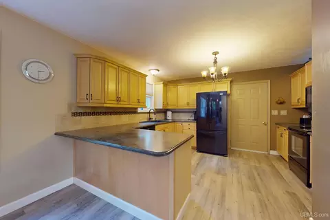 Kitchen - 1550 Cypress, Ishpeming, MI 49849 photo 1 of 6