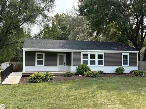 11188 Rhode, Shelby Township, MI 48317