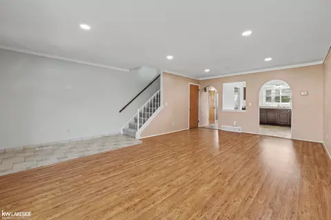 Living - 28306 Universal, Warren, MI 48092 photo 3 of 5