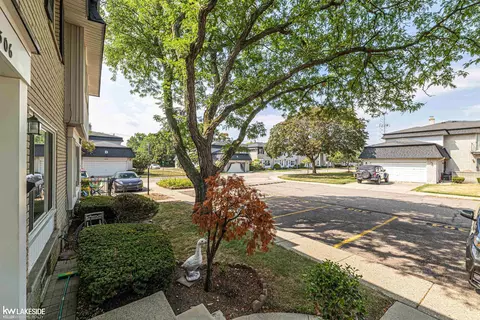 Exterior - 28306 Universal, Warren, MI 48092 photo 3 of 13