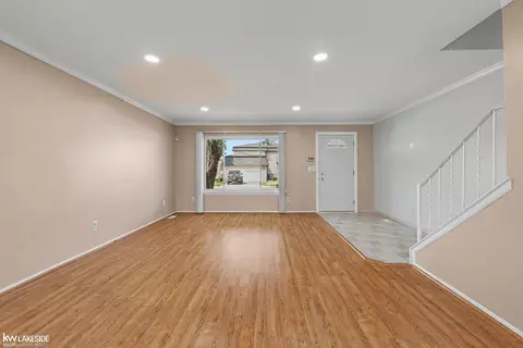 Living - 28306 Universal, Warren, MI 48092 photo 4 of 5
