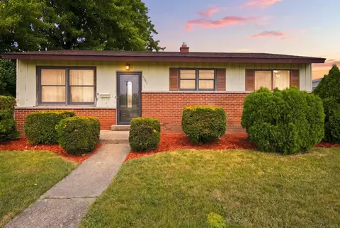 15611 Common, Roseville, MI 48066