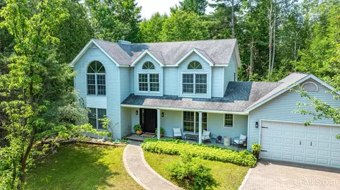 1206 Maple, Houghton, MI 49931