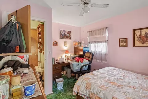Bedroom - 6749 Rives Jct, Jackson, MI 49201 photo 4 of 5