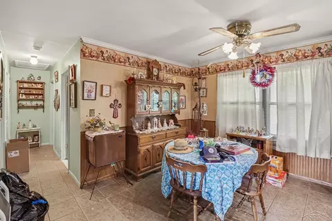 Dining - 6749 Rives Jct, Jackson, MI 49201 photo 2 of 2