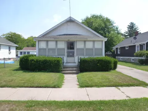 705 Stanton, Bay City, MI 48708