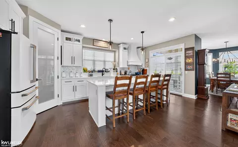 Kitchen - 19376 Ryan, Macomb, MI 48042 photo 2 of 5